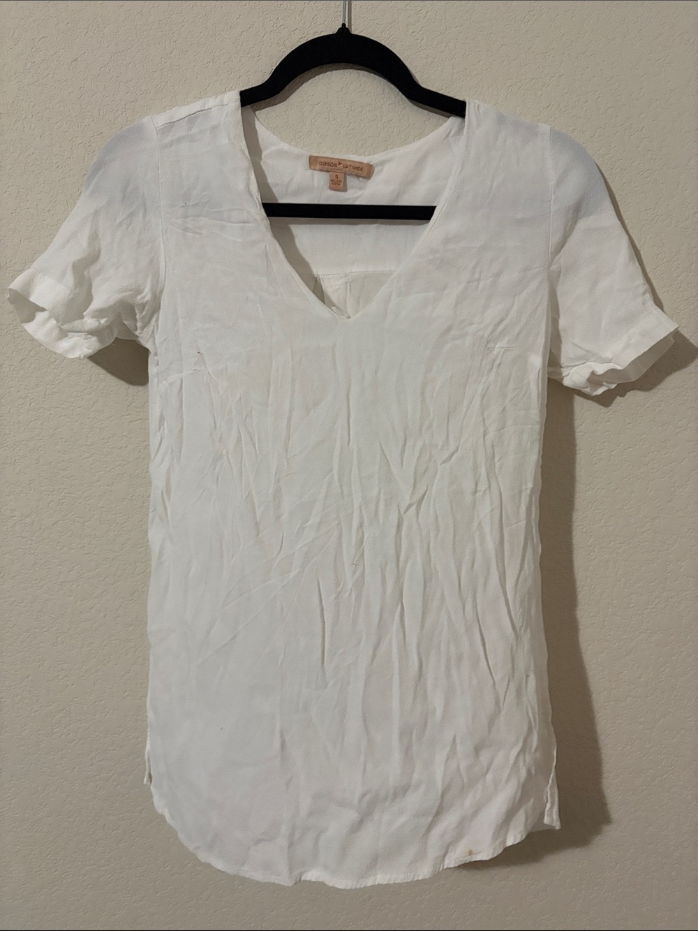 Gibson Latimer White Short Sleeve V-Neck Blouse Tee